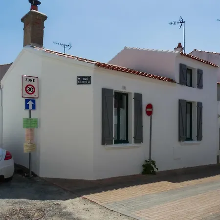 Maison De 2 A Gilles Croix De Vie A 300 M De La Avec Terrasse Amenagee Et Wifi * Saint-Gilles-Croix-de-Vie